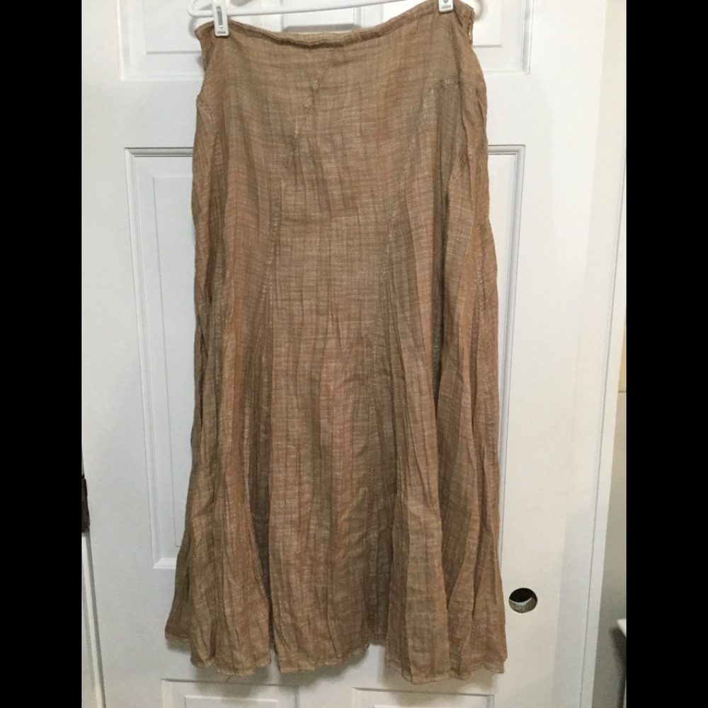 Chico's tan skirt, Chico’s sz 1.5  (same as 10)